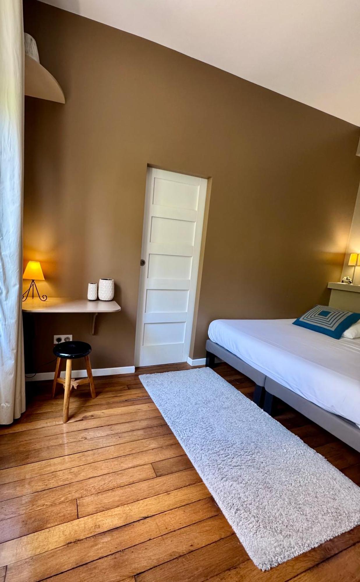 Wisteria Bed & Breakfast ฟงแตนโบล ห้อง รูปภาพ